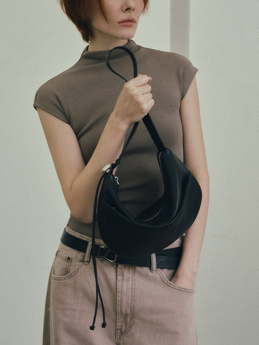 Note1 Crescent Crossbody Bag - Black