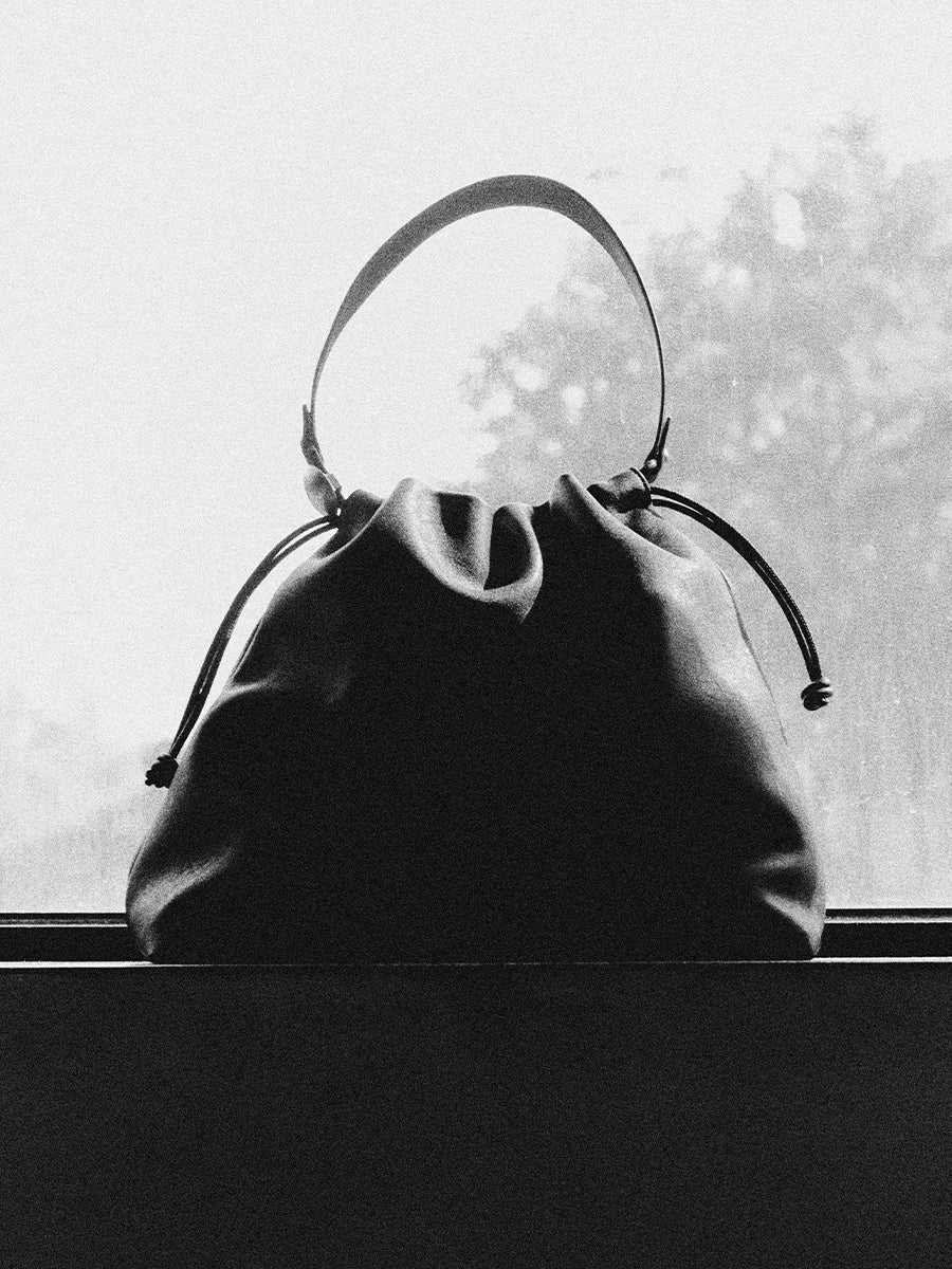 Note3 Cloud Drawstring 2 Way Bag - Black