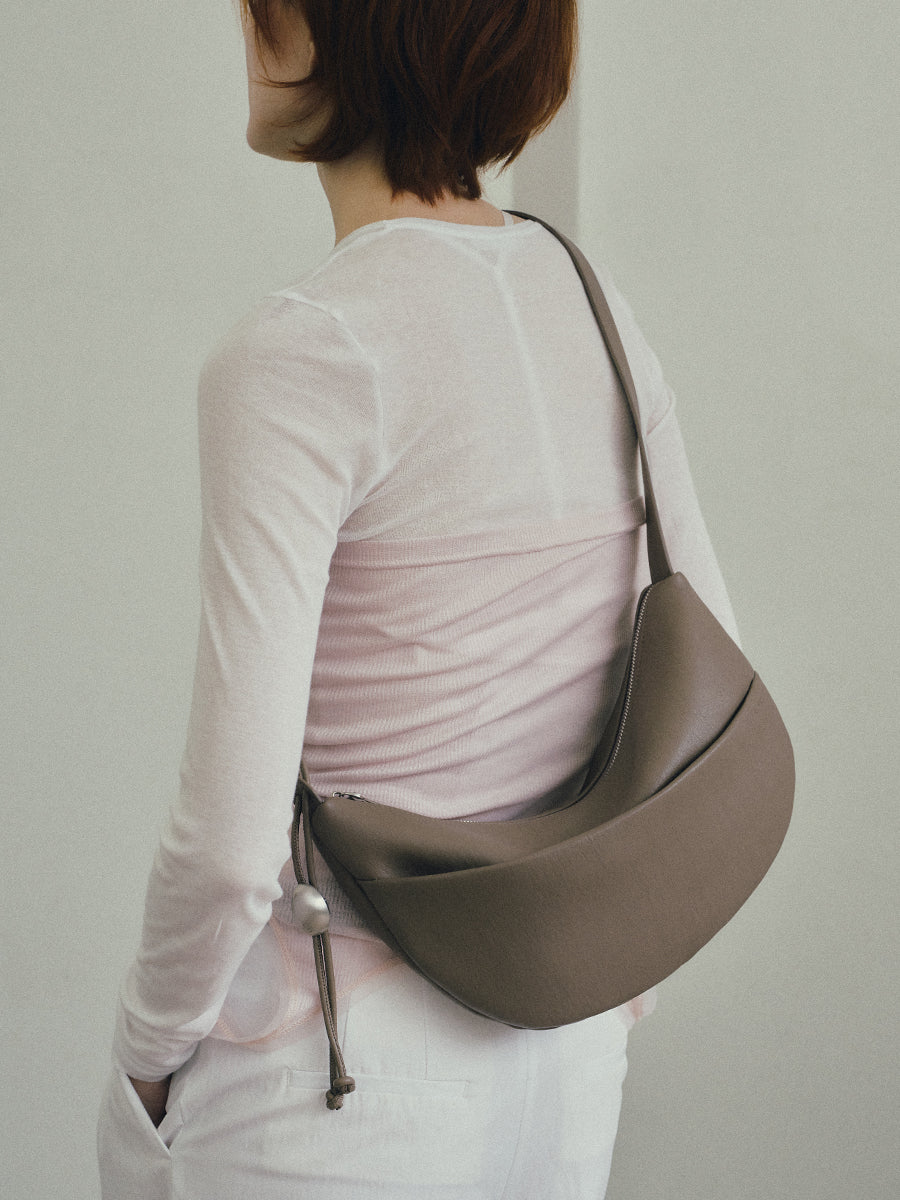 Note1 Crescent Crossbody Bag - Clay Gray