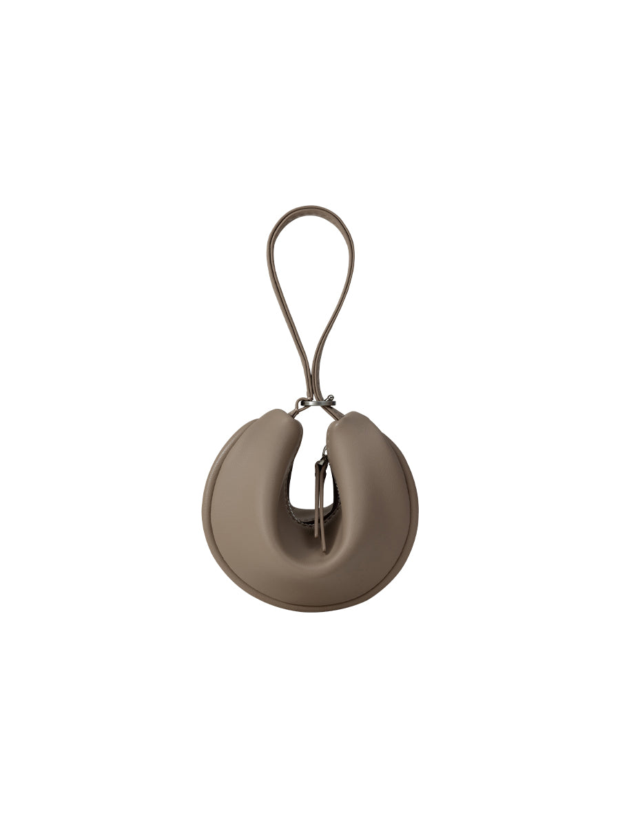 ACCESSORIES ) – BLANK SPACE
