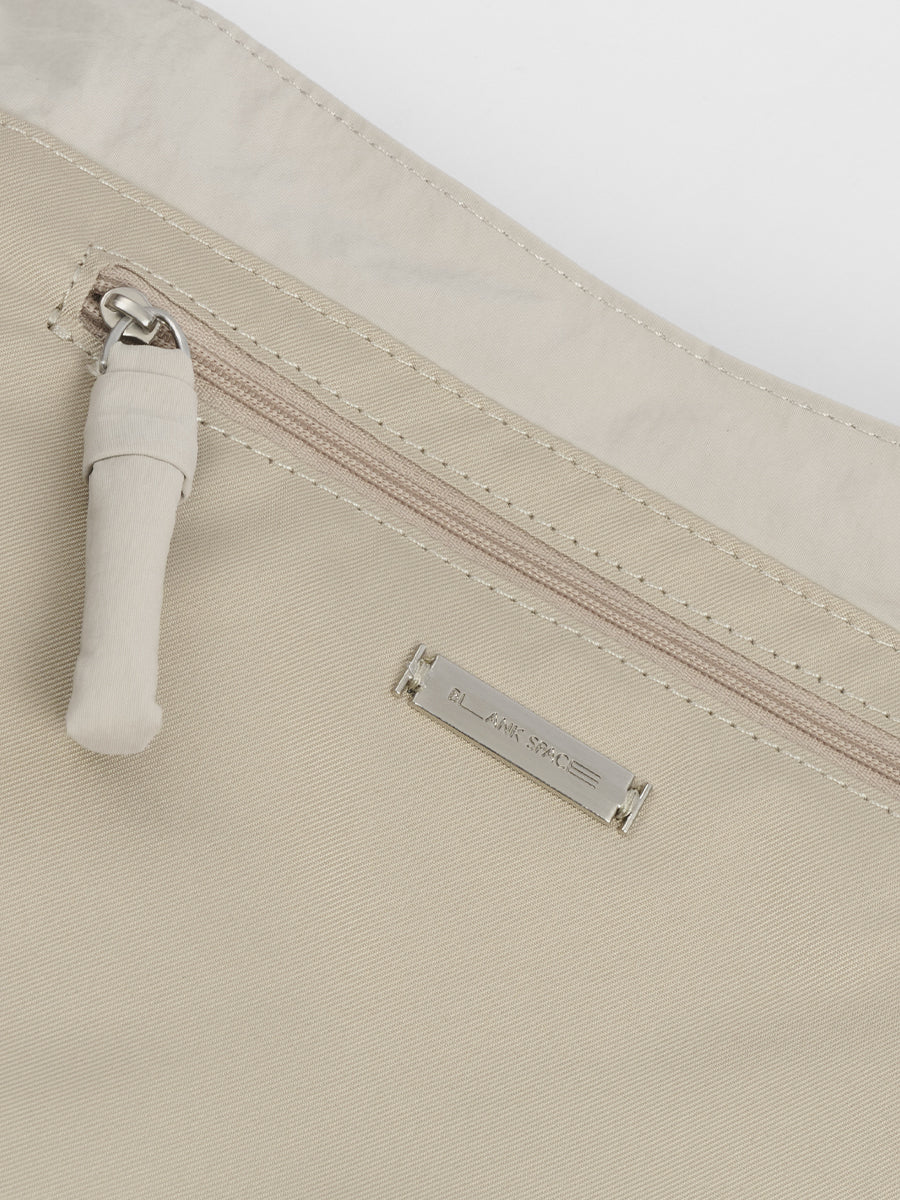 Ziva Drawstring Pocket Crossbody Bag - Sand White