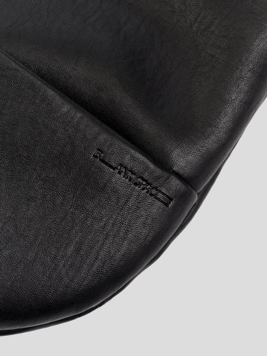 Note1 Crescent Crossbody Bag - Black