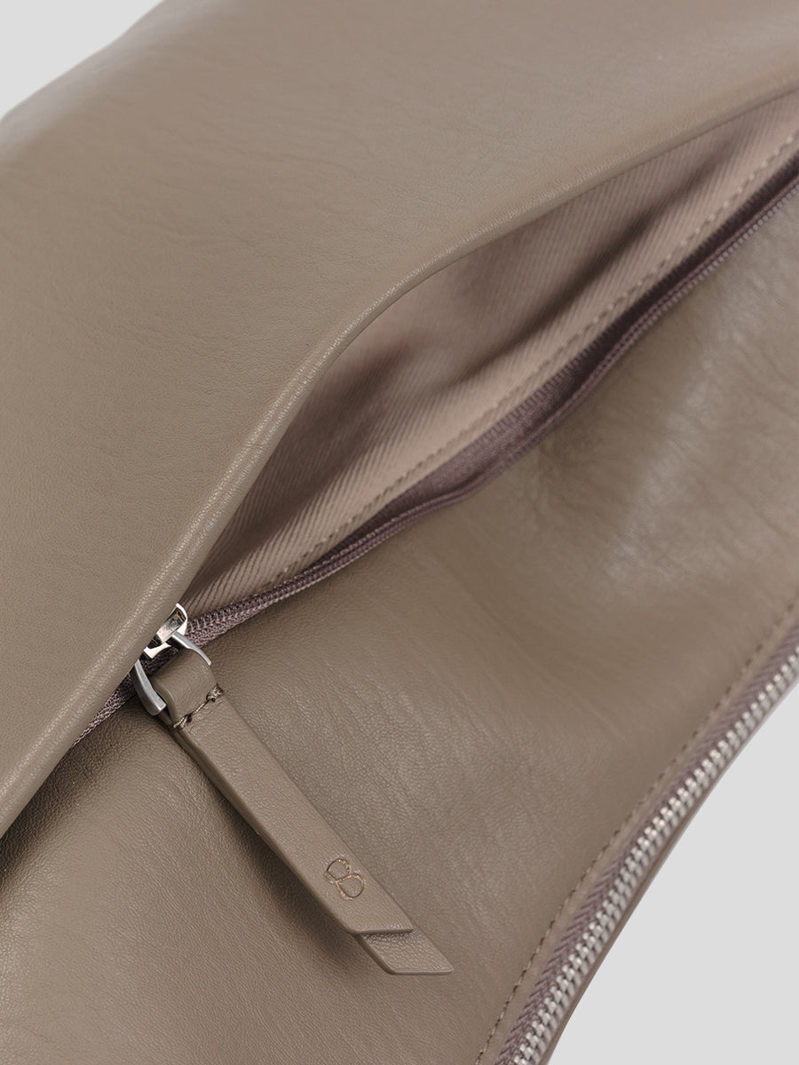 Note1 Crescent Crossbody Bag - Clay Gray