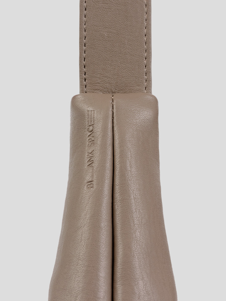 Note2 Pleated Hobo Bag - Clay Gray
