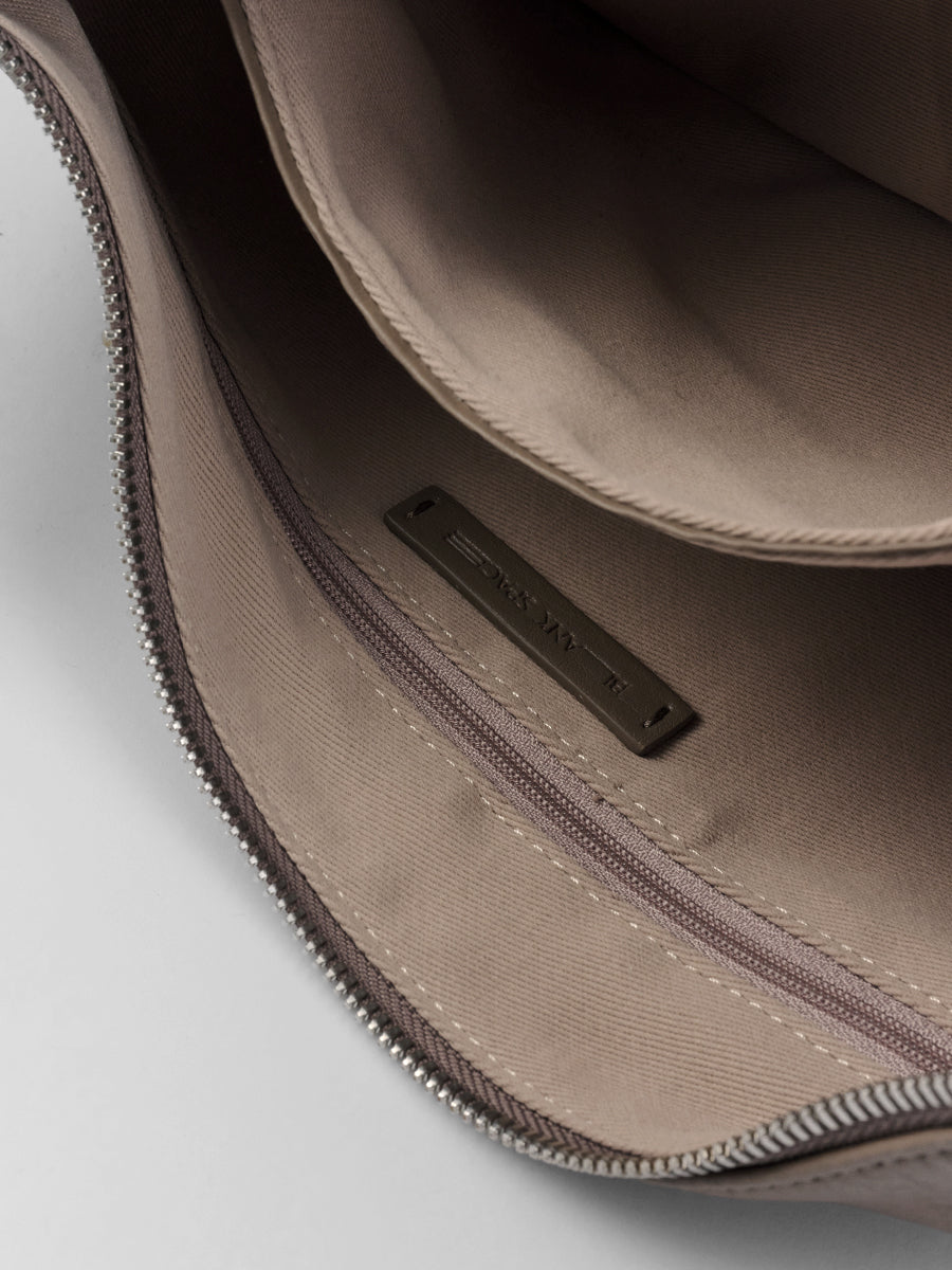 Note1 Crescent Crossbody Bag - Clay Gray