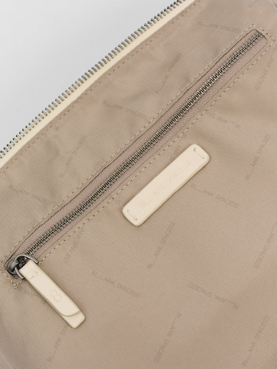 Taz Soft Shoulder Bag - Ivory